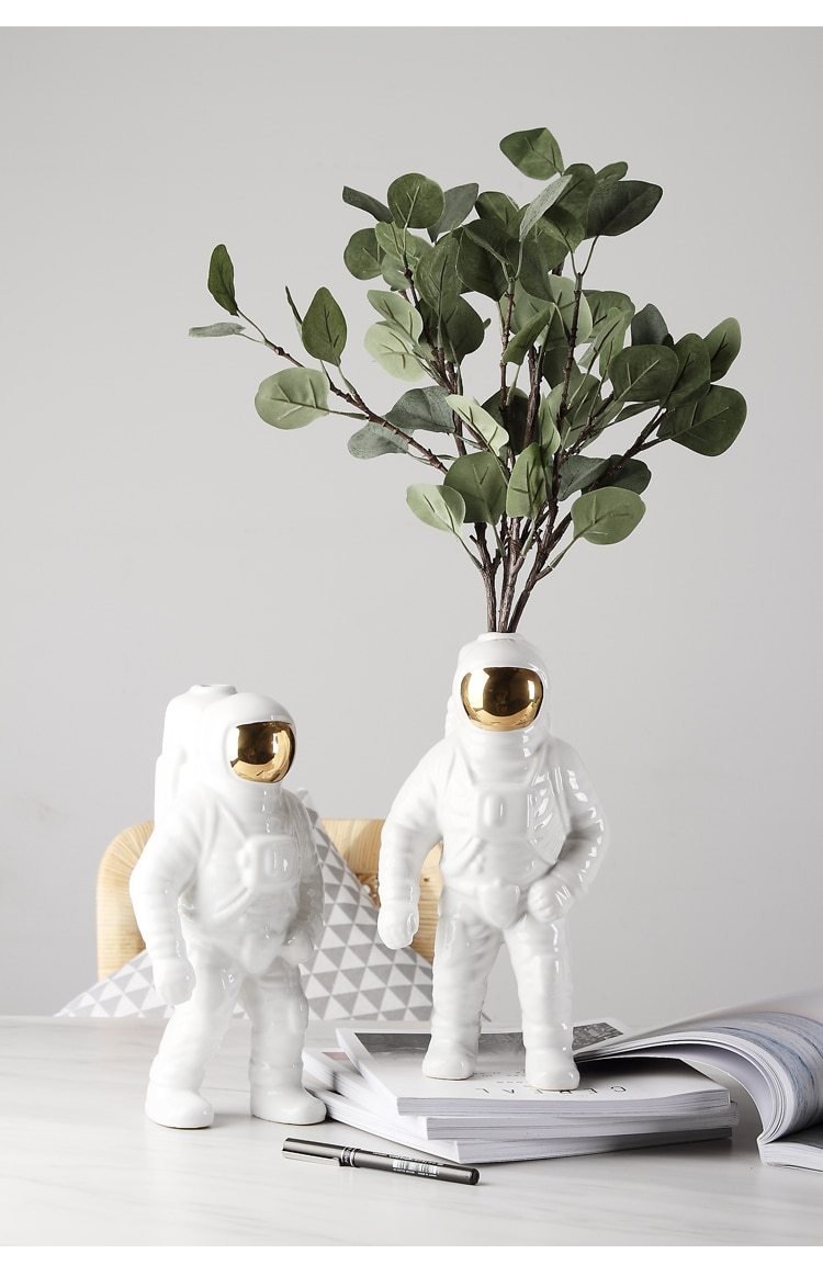 Astronaut Orb Ceramic Flower Vase for Unique Space-Inspired Home Decor 4