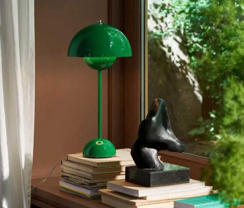 Aurora Mushroom Table Lamp | Vintage-Inspired LED Light with Adjustable Brightness and 3-Color Options 6